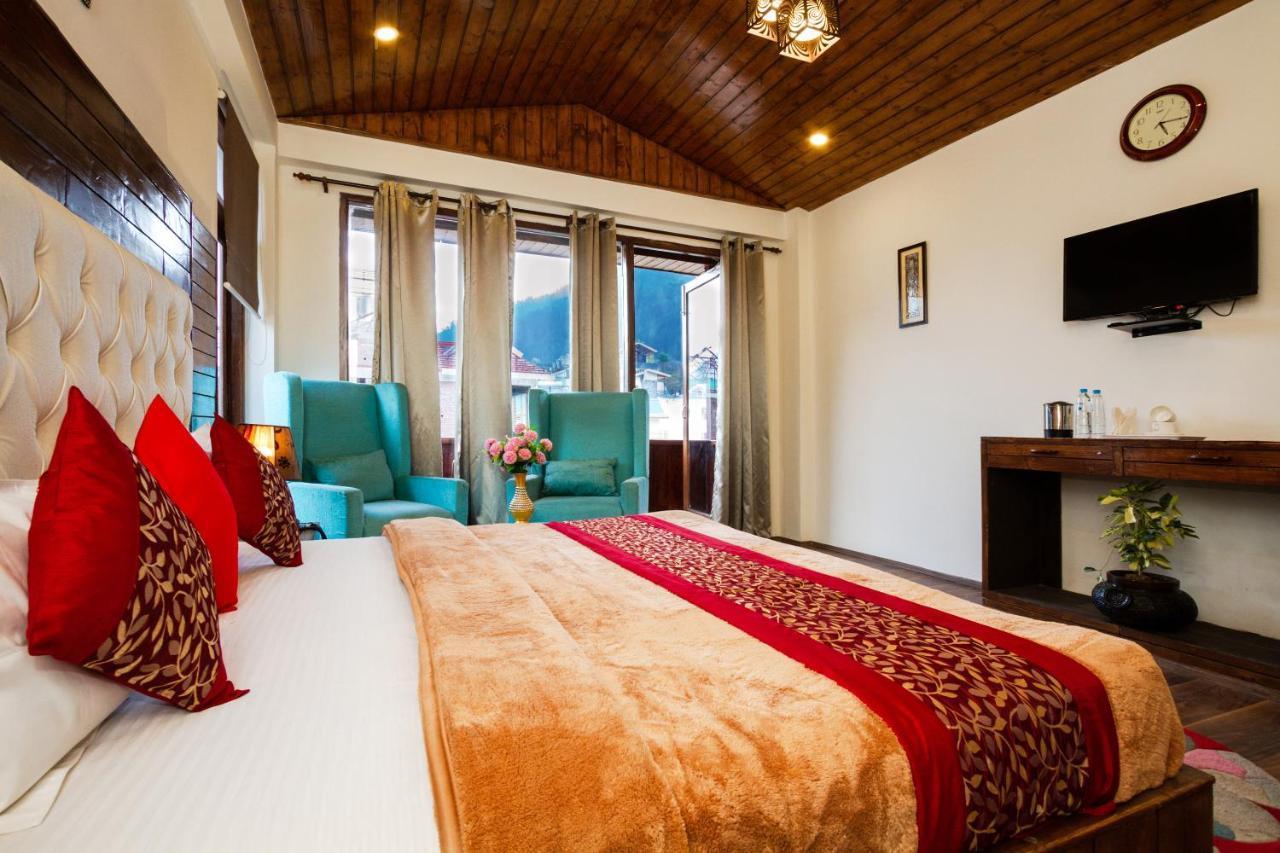 The Spruce Mansion Hotell Manāli Exteriör bild