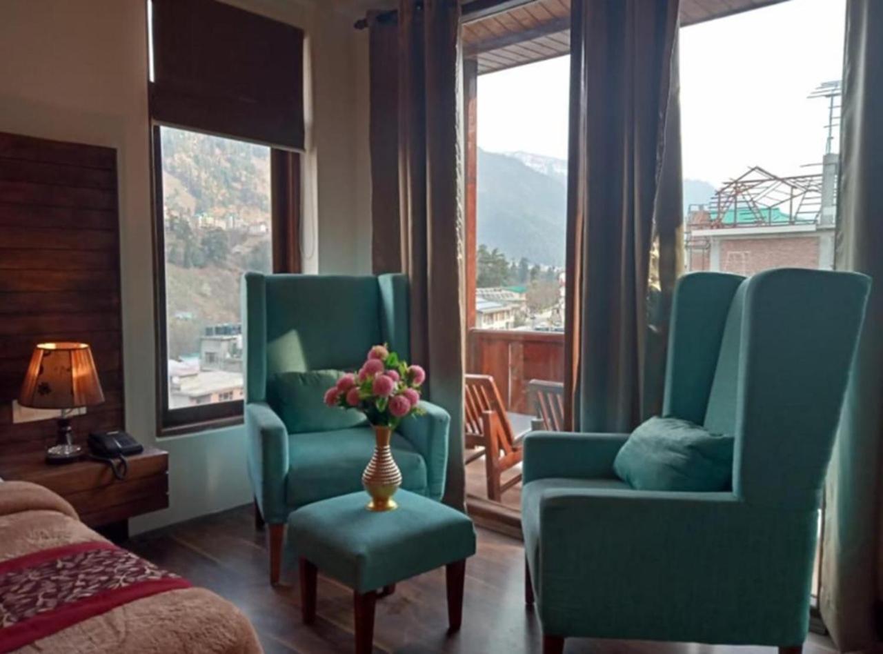 The Spruce Mansion Hotell Manāli Exteriör bild